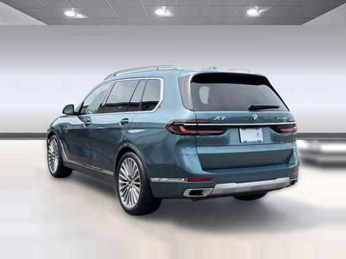 Blue Ridge Mountain Metallic 2026 BMW X7 xDrive40i