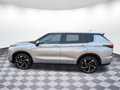 2023 Mitsubishi Outlander PHEV SE S-AWC