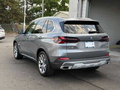 Gray 2026 BMW X5 sDrive40i