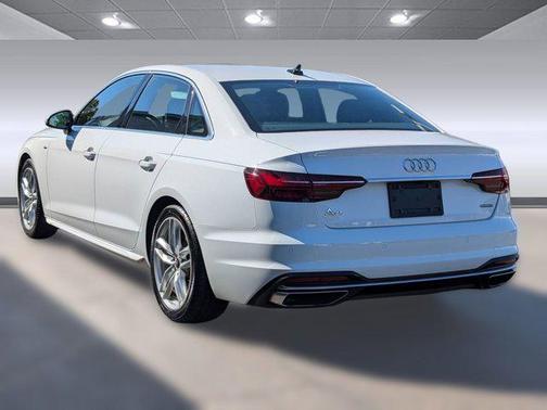 2024 Audi A4 45 S line Premium Plus