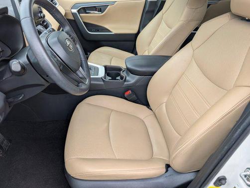 2020 Toyota RAV4 Limited