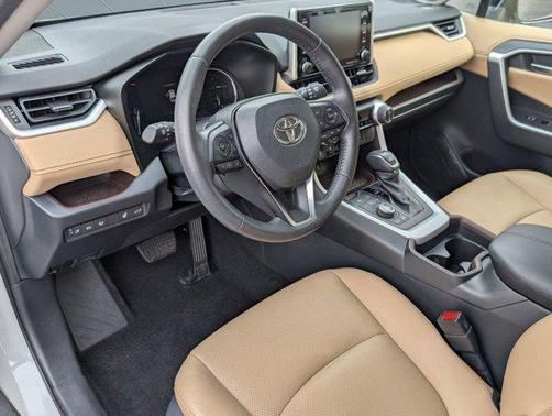 2020 Toyota RAV4 Limited