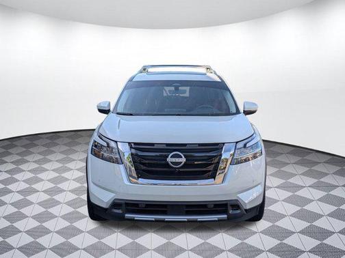 2024 Nissan Pathfinder Platinum 4WD