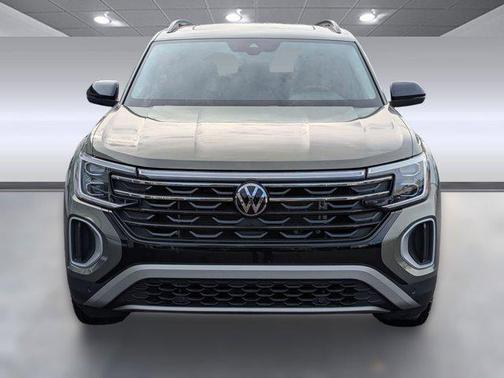 2024 Volkswagen Atlas 2.0T SE w/Technology 4MOTION