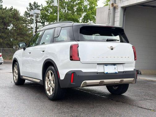 Nanuq White Metallic 2025 MINI Countryman Cooper S ALL4
