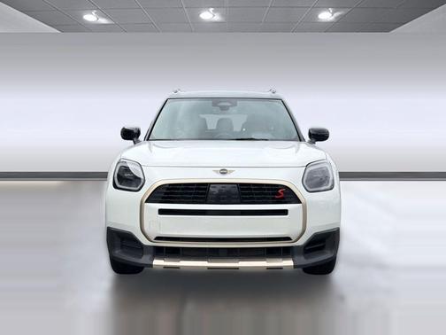 Nanuq White Metallic 2025 MINI Countryman Cooper S ALL4