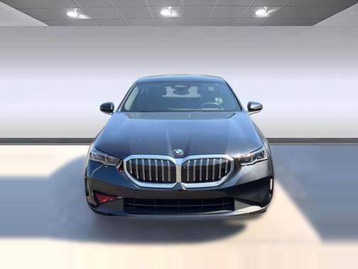 Black 2025 BMW 530 530i
