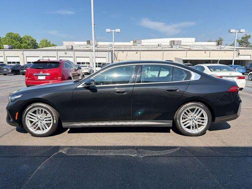 Black 2025 BMW 530 530i