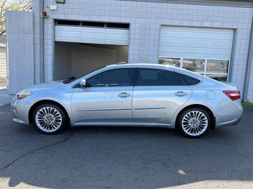 Celestial Silver Metallic 2018 Toyota Avalon Limited