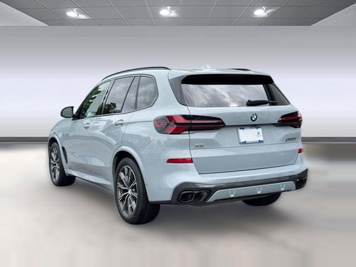 Gray 2026 BMW X5 M60i