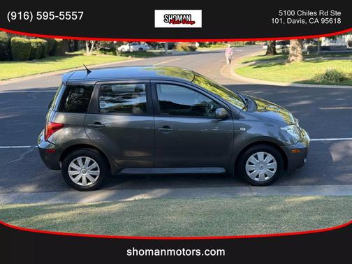 2005 Scion xA Hatchback 4D