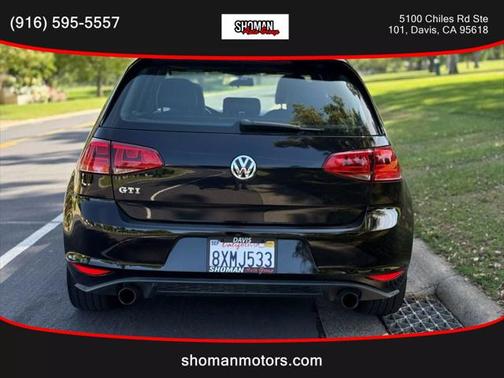 2015 Volkswagen Golf GTI 2.0T Autobahn 4-Door