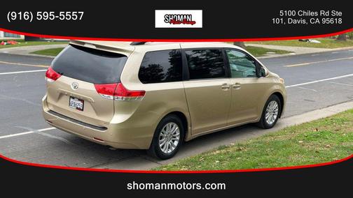 2011 Toyota Sienna XLE
