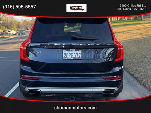 2016 Volvo XC90 T6 Momentum