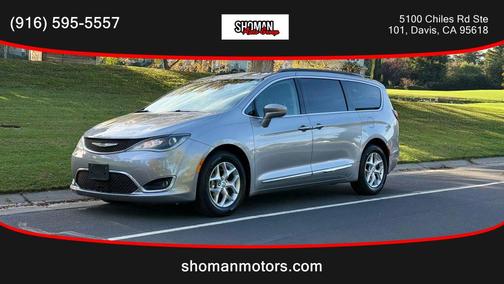 2017 Chrysler Pacifica Touring-L