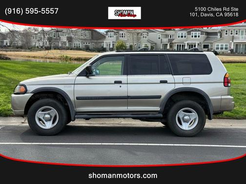 2000 Mitsubishi Montero Sport LS
