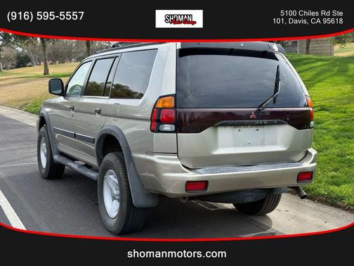 2000 Mitsubishi Montero Sport LS