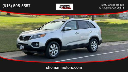 Bright Silver 2013 Kia Sorento LX