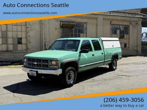 Green 1998 Chevrolet 3500 K3500 Cheyenne 4dr 4WD Crew Cab LB