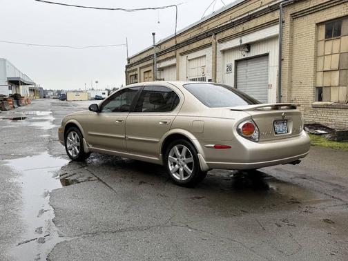 2003 Nissan Maxima SE