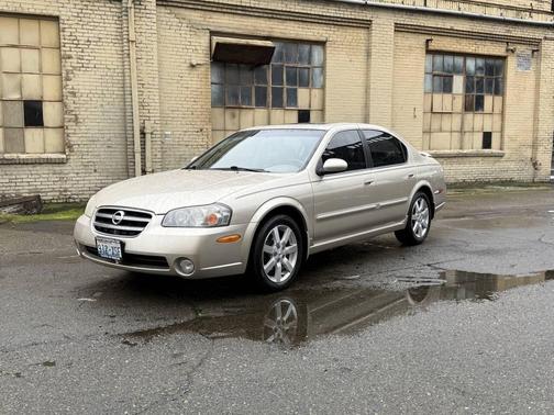 2003 Nissan Maxima SE