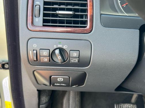 2008 Volvo XC70 3.2 for sale in Seattle, WA - image 27