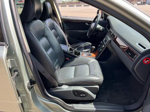 2008 Volvo XC70 3.2 for sale in Seattle, WA - image 29