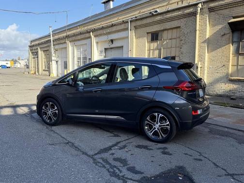 2021 Chevrolet Bolt EV FWD Premier