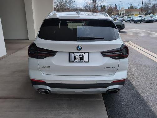 Mineral White Metallic 2023 BMW X3 xDrive30i
