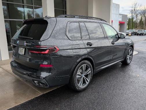 2026 BMW X7 M60i