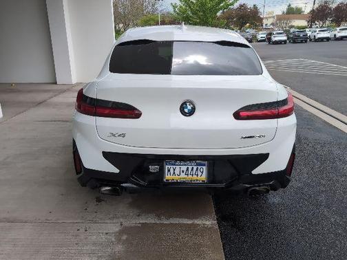 Alpine White 2025 BMW X4 xDrive30i