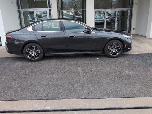 2026 BMW 530 i xDrive