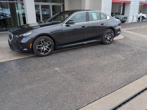 2026 BMW 530 i xDrive