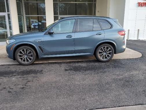 2022 BMW X5 PHEV xDrive45e