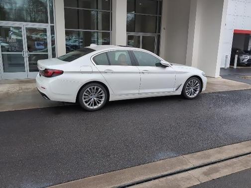 2023 BMW 530 i xDrive