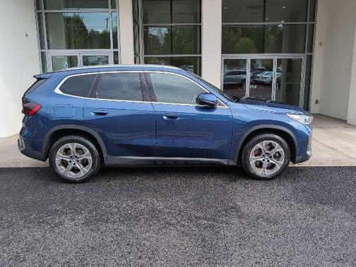 Phytonic Blue Metallic 2023 BMW X1 xDrive28i