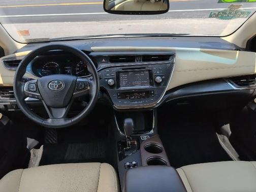 2016 Toyota Avalon Hybrid XLE Premium