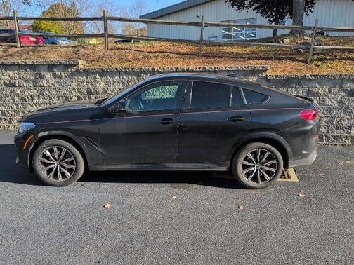 2023 BMW X6 xDrive40i