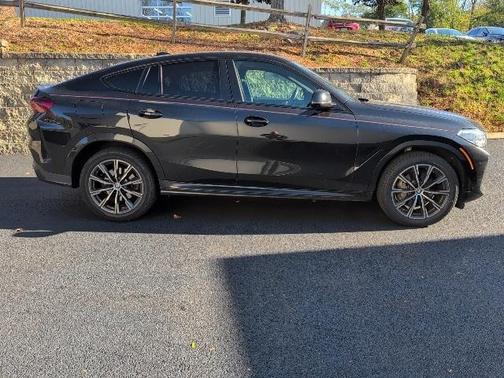 2023 BMW X6 xDrive40i