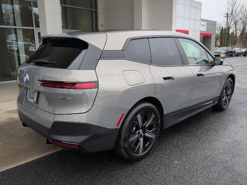 2024 BMW iX xDrive50