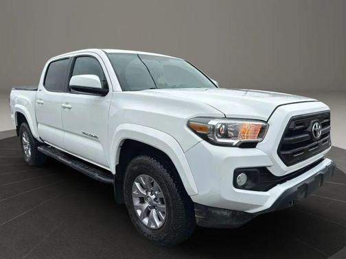 2017 Toyota Tacoma SR