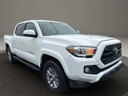 2017 Toyota Tacoma SR