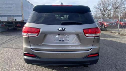 2018 Kia Sorento LX