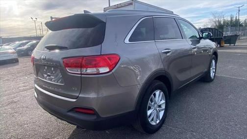 2018 Kia Sorento LX