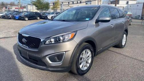 2018 Kia Sorento LX
