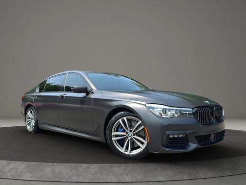 2018 BMW 740e xDrive iPerformance