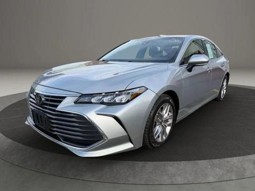 2021 Toyota Avalon XLE