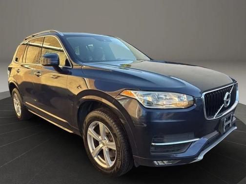 2016 Volvo XC90 T5 Momentum