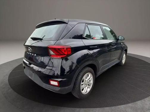 2021 Hyundai VENUE SE