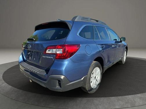Abyss Blue Pearl 2019 Subaru Outback 2.5i Premium